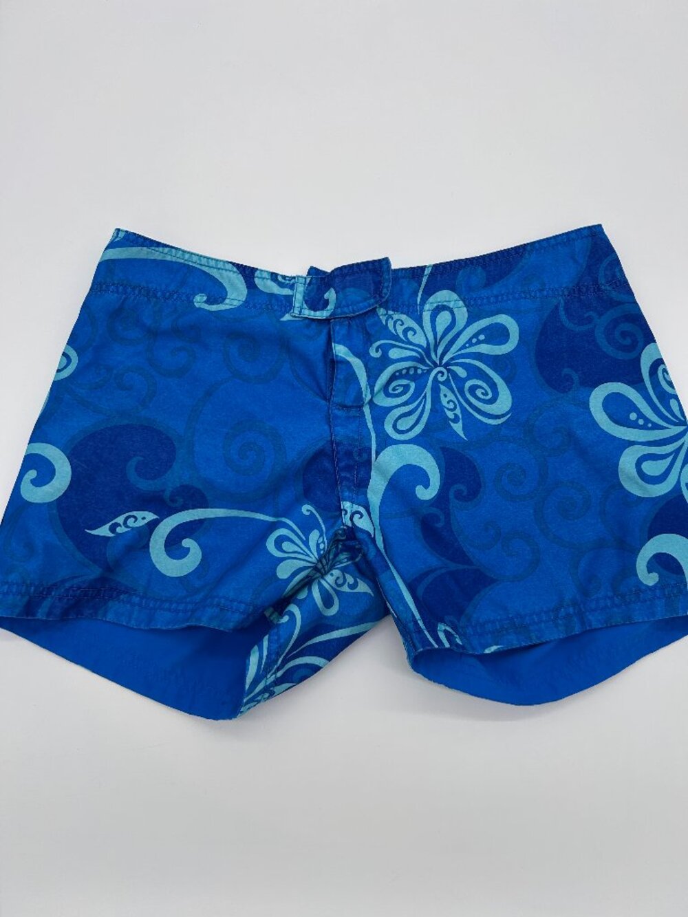 Crazy Shirts Hawaii Womens Size 11 Blue Reversible Board Short